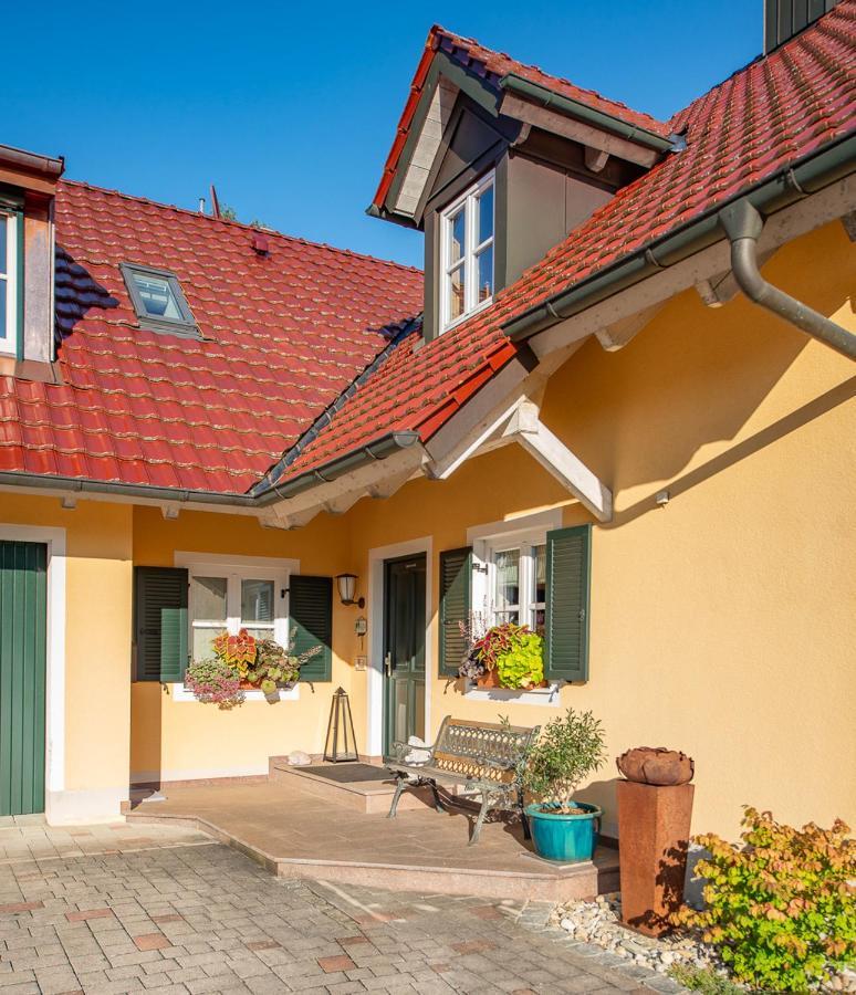 Einzigartige Naturoase Im Sueden Von Ingolstadt Brautlach エクステリア 写真